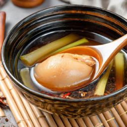 煮雞蛋美容護(hù)膚方法視頻教程，打造靚麗肌膚！