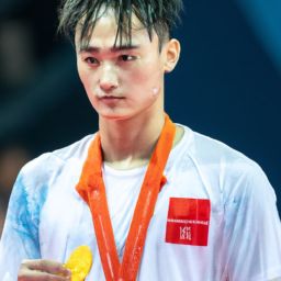<strong>美容</strong>護膚五行屬什么？探尋<strong>美容</strong>護膚產業(yè)中的五行元素！